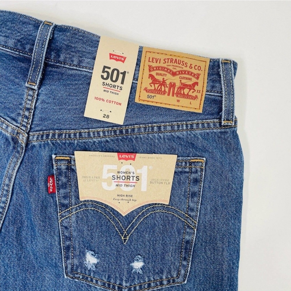 Levi’s 501 New Button Fly Mid Thigh Distressed Jean Shorts 28 Womens Long Inseam